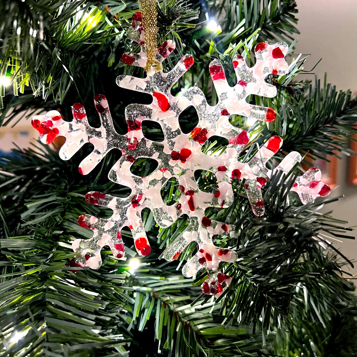studioTica® Glass Snowflake - Wanda's Candy Cane