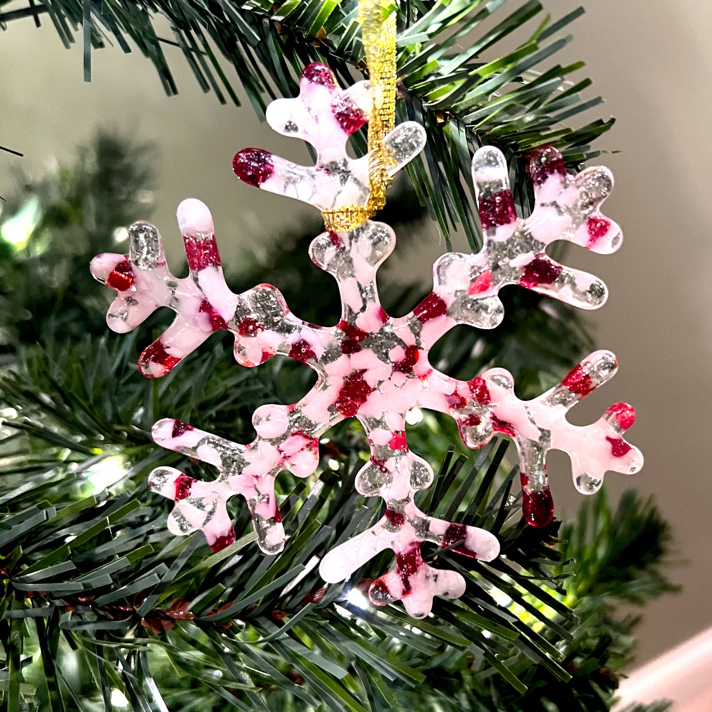 studioTica® Glass Snowflake - Wanda's Candy Cane