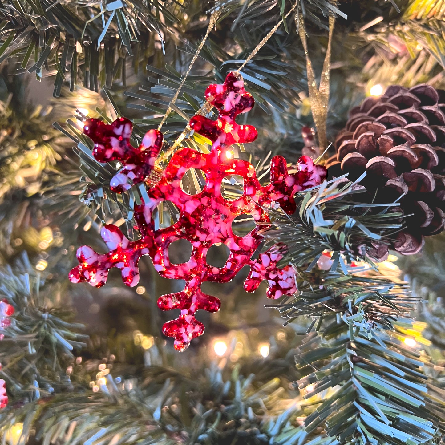 studioTica® Glass Snowflake - Fireball
