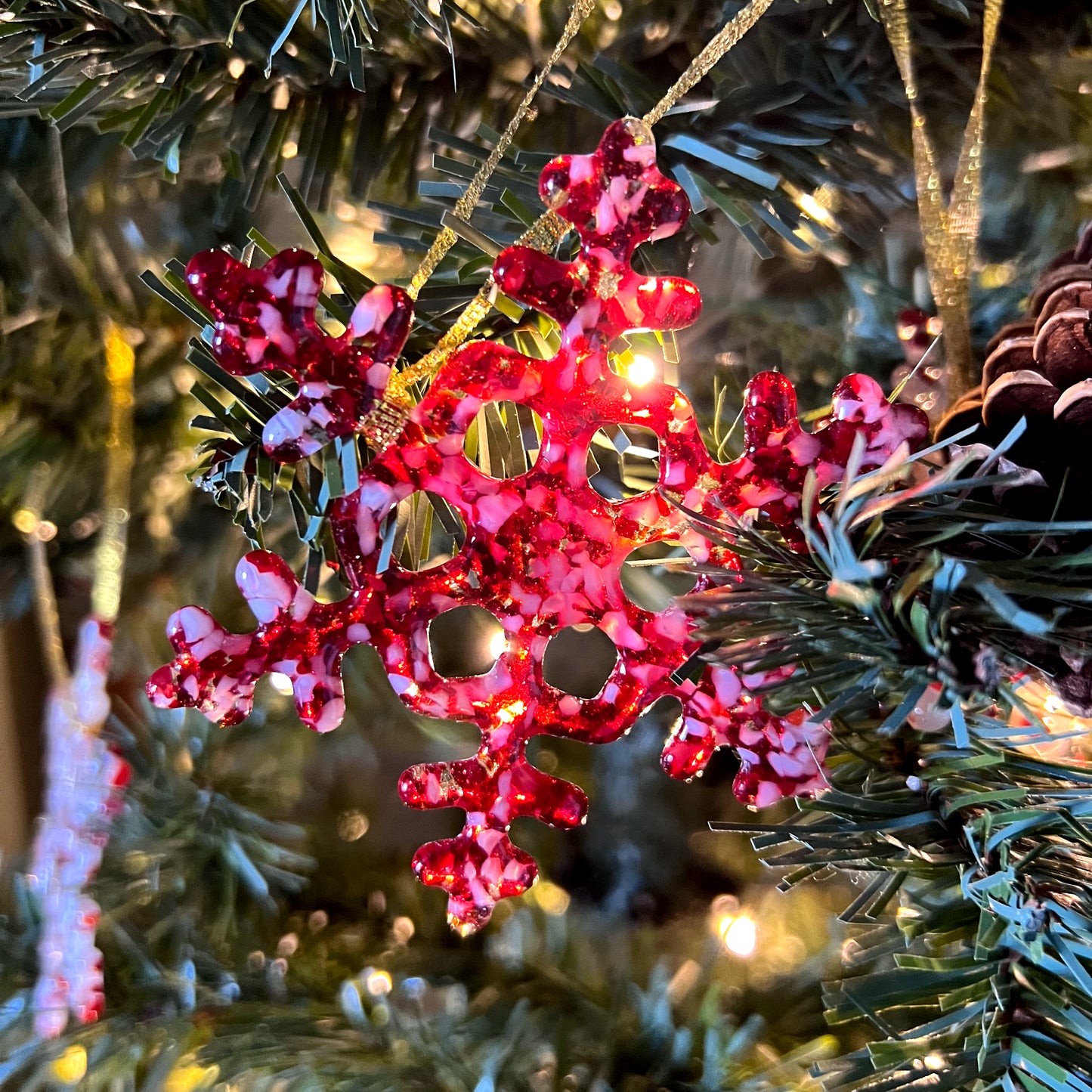 studioTica® Glass Snowflake - Fireball
